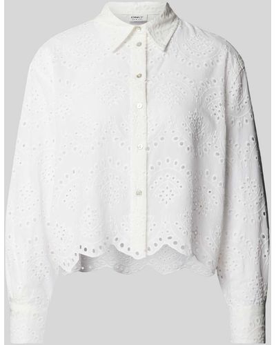 ONLY Cropped Hemdbluse mit Lochstickerei Modell 'VALAIS' - Weiß