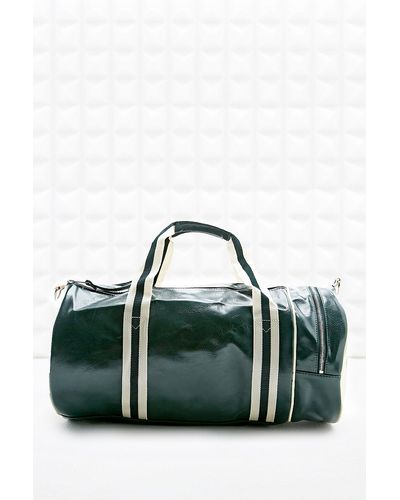 Fred Perry Classic Barrel Bag in Bottle Green