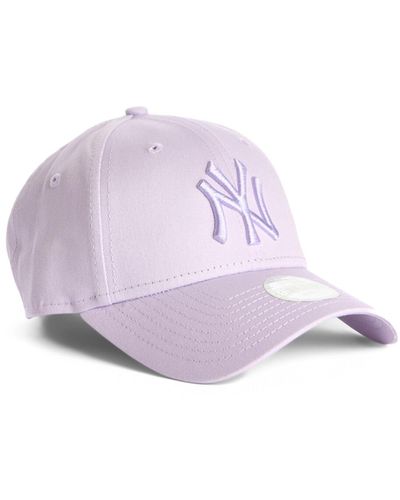 KTZ Women's New York Yankees Essential Womens Cap - Purple