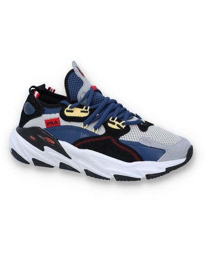 Fila Trainers for Men Online Sale up to | Lyst