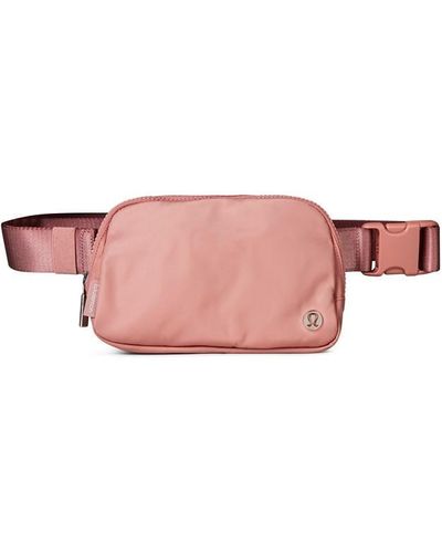 lululemon Everywhere Belt Bag - Pink