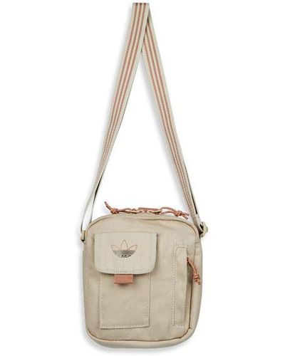 adidas Cross Body Tassen - Naturel