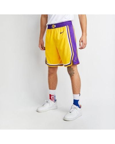 Nike Basketball Los Angeles Lakers Icon Edition Pantalón corto NBA Swingman Amarillo