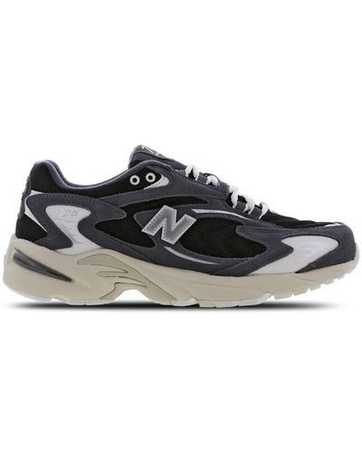 New Balance 725 Shoes - Black