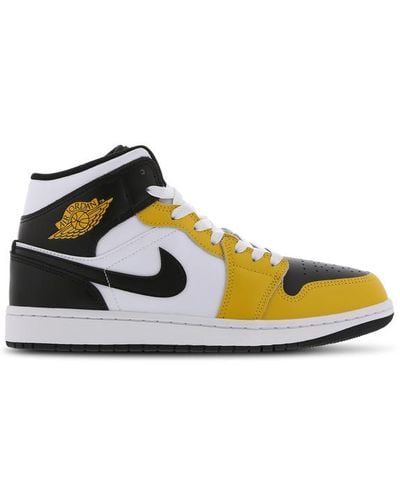 Nike 1 Mid Shoes - Yellow