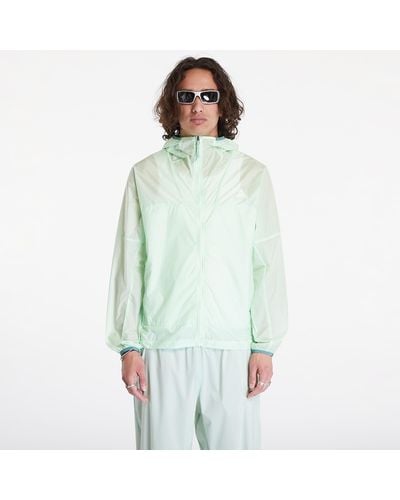 Nike Jacke acg "cinder cone" windproof jacket vapor green/ bicoastal/ summit white xs - Grün