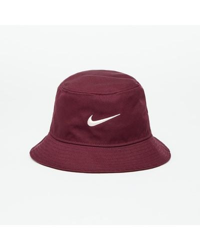 Nike Apex swoosh bucket hat night maroon/ guava ice - Rot