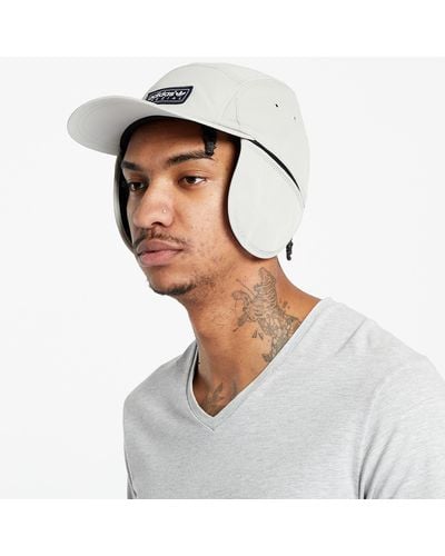 adidas Originals Adidas spezial chilcotrack top hat - Weiß