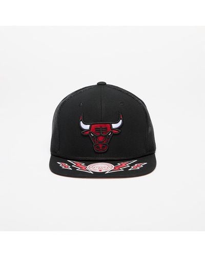 Mitchell & Ness Chicago Bulls Recharge Trucker - Black