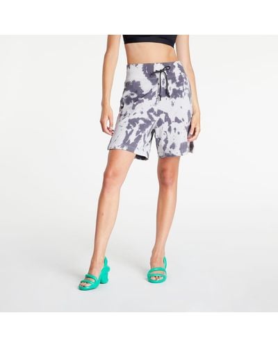 Nike Loose Fit High Rise Shorts - Blauw