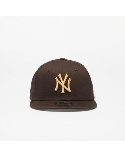 KTZ New York Yankees League Essential 9fifty Snapback Cap Nfl Suede/ Bronze - Brown