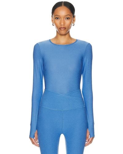 Beyond Yoga Featherweight Classic Crew Pullover Top - Blue