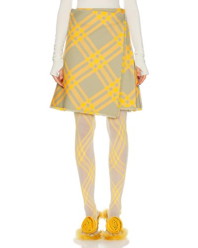 Burberry Check Kilt Skirt - Yellow