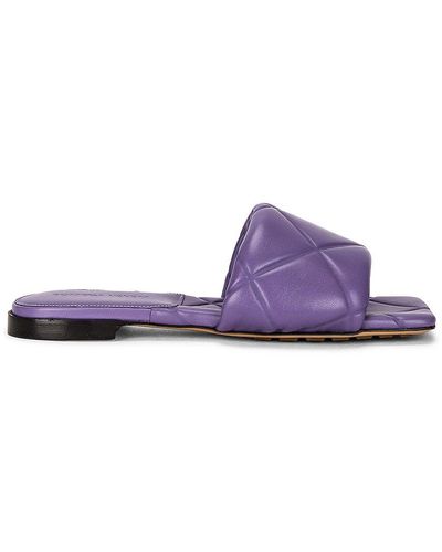 Bottega Veneta Bv Rubber Lido Sandals - Purple