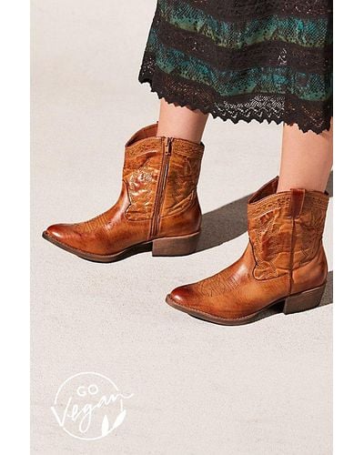 Matisse Vegan Ranch Boot - Brown
