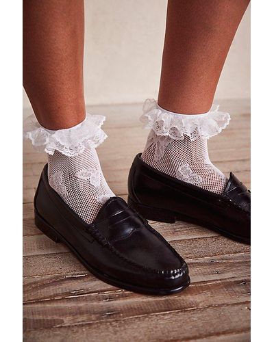 Leg Avenue Mariposa Ruffle Socks - White