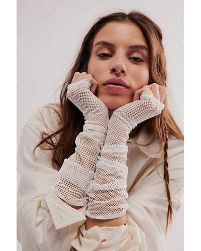 Only Hearts Fishnet Smoking Gloves - White