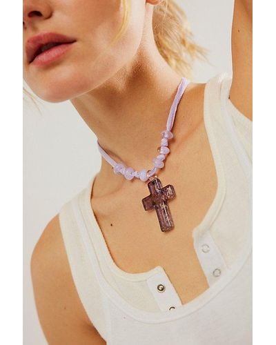 Free People Ivy Pendant Choker At In Lavender Frost - Purple