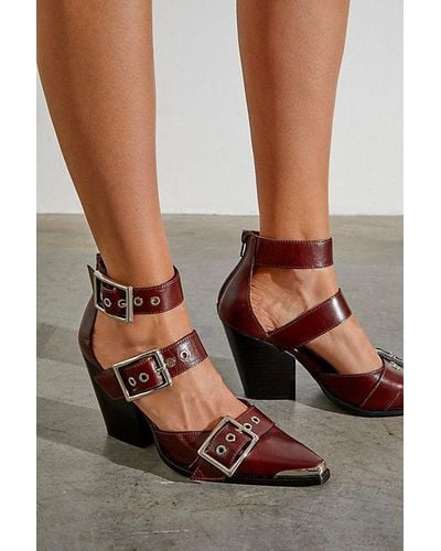 Free People Chaussures À Talons Hendrix - Brown