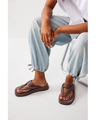 Jeffrey Campbell Palm Desert Thong Sandals - Gray