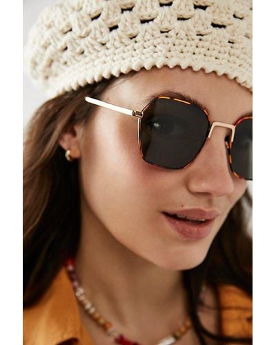 Free People Staple Square Sunglasses At In Spray Tort - Multicolour