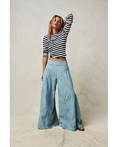 Free People Dawn On Me Wide-leg Jeans At Free People In Moonlit, Size: Xs - Blue