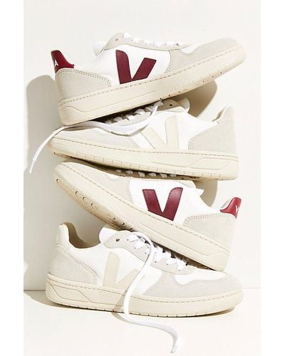 Veja V-10 B-Mesh Sneakers - Natural