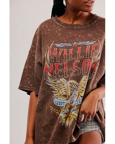 Daydreamer Willie Nelson Eagle One-size Tee - Brown