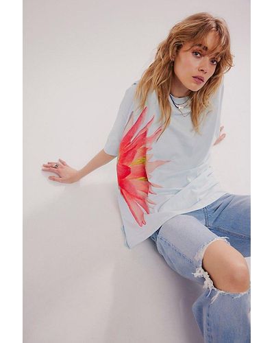 Daydreamer Exploded Water Lily Tee - Multicolour