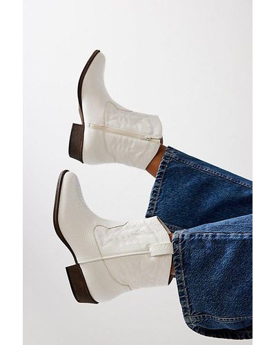 Matisse Vegan Ranch Boot - Natural