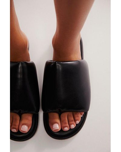 Kelsi Dagger Brooklyn Traveler Slide Sandals - Black
