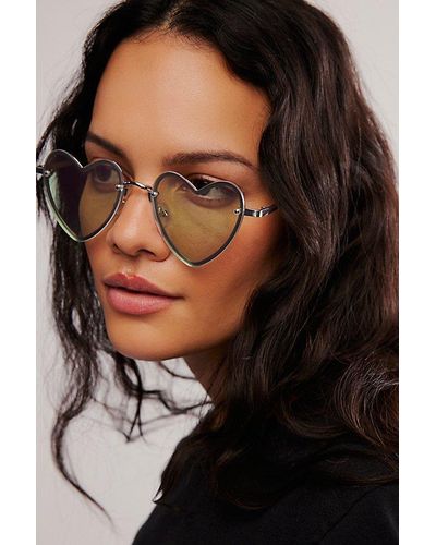 Free People Heart Eyes Sunglasses At In Silver - Natural