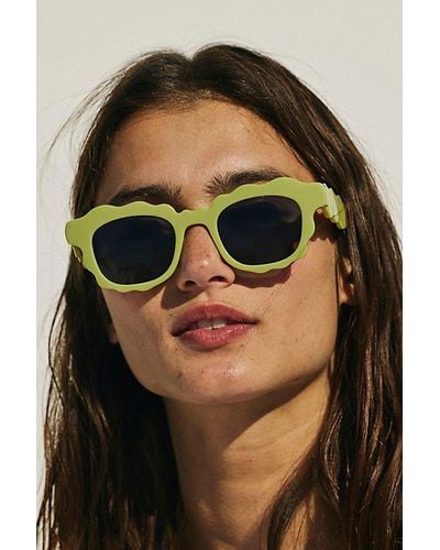 Free People Dolly Novelty Sunnies - Black