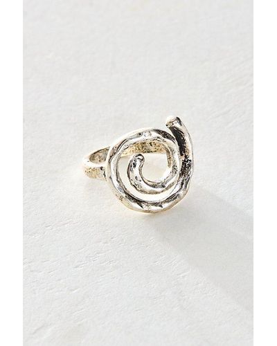 Free People 90s Swirl Ring At In Silver, Size: Us 8 - Metallic