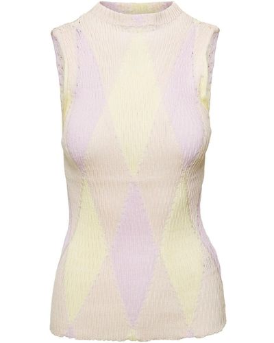 Burberry Sleeveless Top With Argyle Check Pattern - Pink