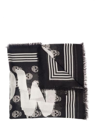Alexander McQueen Scarf With All-Over Skull Print And Graffiti L - Black