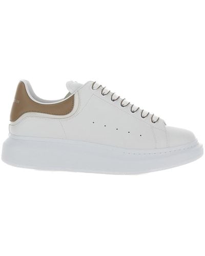 Alexander McQueen Low-Top Trainers With Chunky Sole And Contrast - White