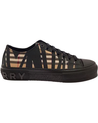 Burberry Trainers - Black