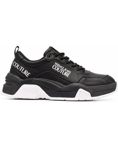 Versace Sneaker chunky in pelle nera e stampa logo uomo - Nero