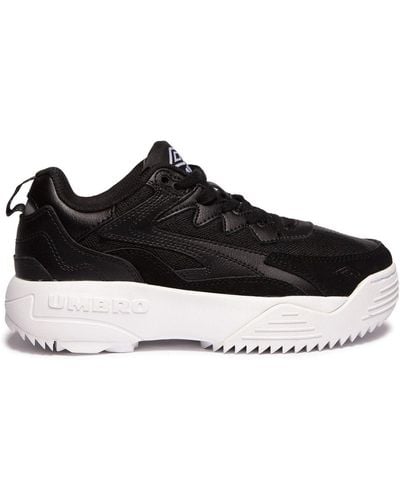 Umbro Exert Max Low Top Leather & Suede Trainers - Black