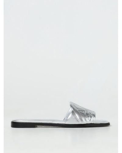 Alexander McQueen Sandalen mit Logo-Prägung - Weiß