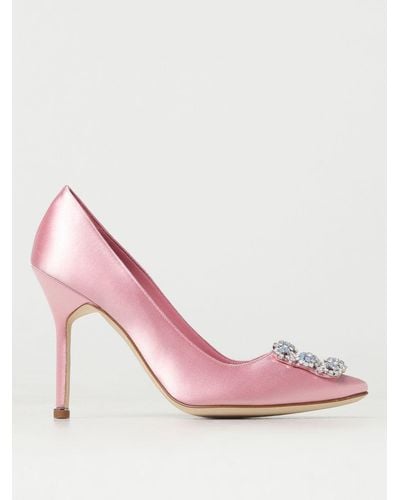 Manolo Blahnik Hangisi Court Shoes In Satin With Jewel Buckle - Pink