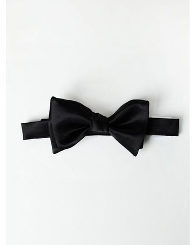 Brunello Cucinelli Bow Tie - Black