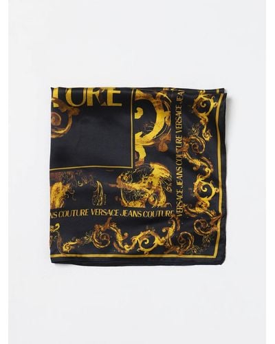 Versace Foulard noir et doré en soie à motif watercolor couture
