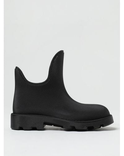 Burberry Flat Ankle Boots - Black