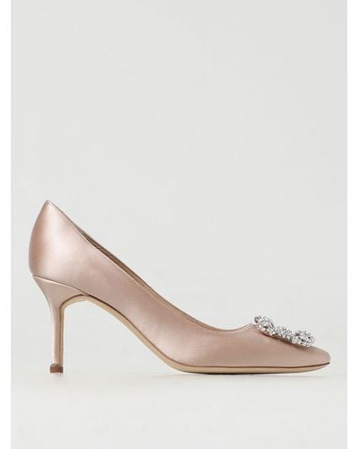 Manolo Blahnik Hangisi Court Shoes In Satin With Jewel Buckle - Natural