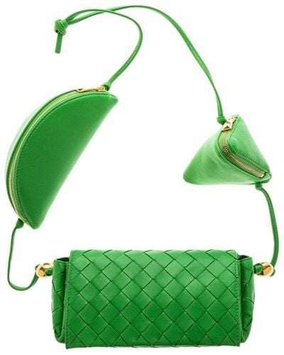 Bottega Veneta Leather Pouch On A Strap - Green