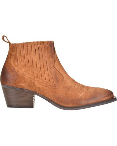 GIO+ Suede Texan Ankle Boots - Brown
