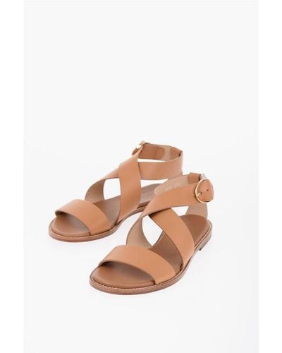 Doucal's Leather Sandals With Golden Buckle - Pink
