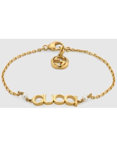 Gucci Logo-script Glass-pearls Gold-toned Metal Bracelet - Metallic